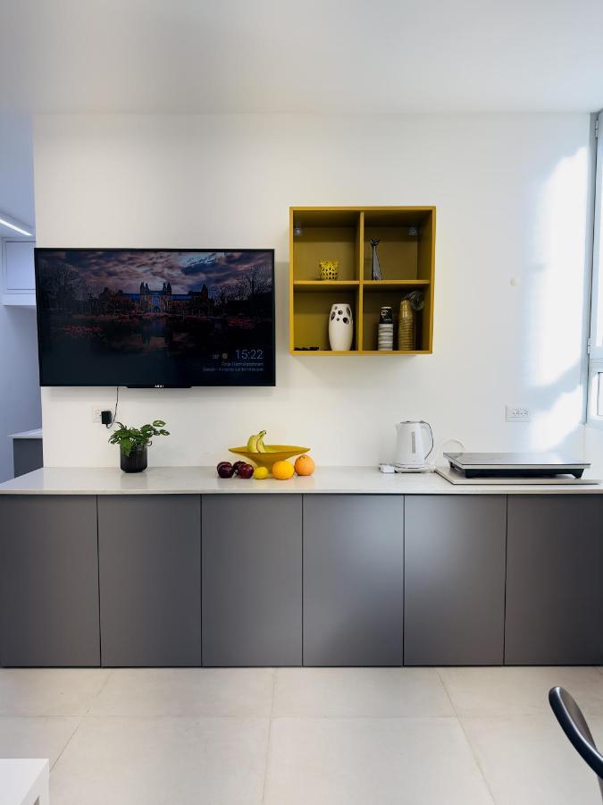 Amazing 2Rooms Apt In Bat Yam - Step By The Beach Eksteriør bilde