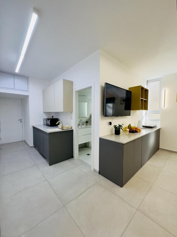 Amazing 2Rooms Apt In Bat Yam - Step By The Beach Eksteriør bilde